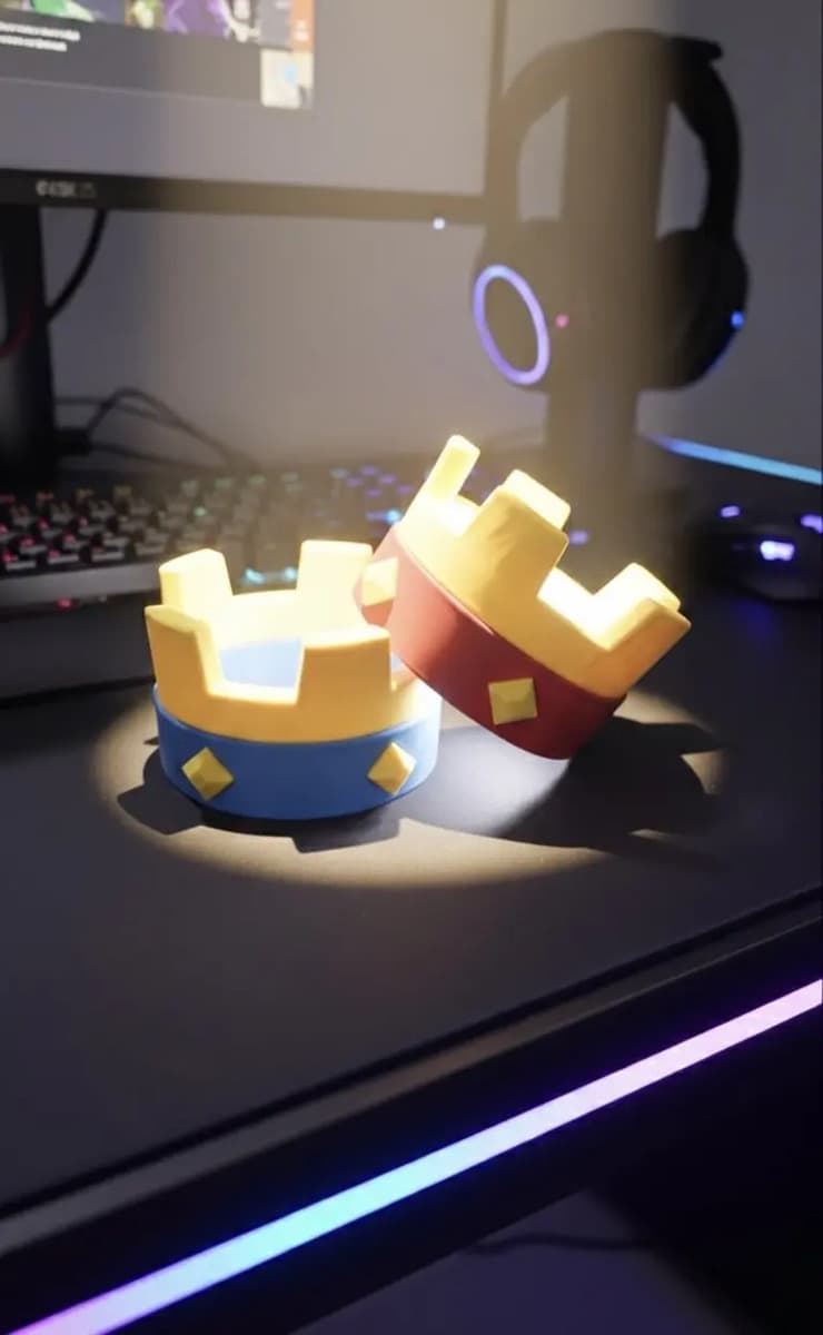 Kit Coroas Do Clash Dois Reis Decoração Colecionável Azul