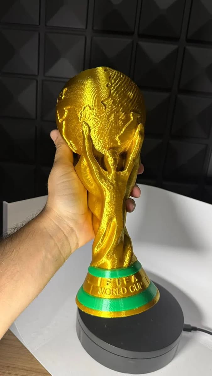 Trofeu Fifa World Cup Replica 25cm Verde Amarelo - Taça Copa Dourado